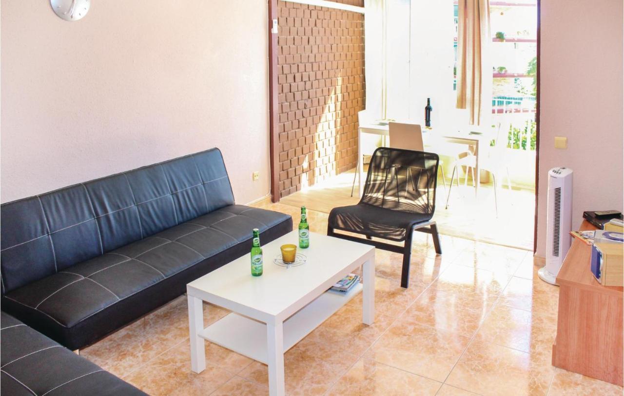 2 Bedroom Pet Friendly Apartment In Alicante Extérieur photo