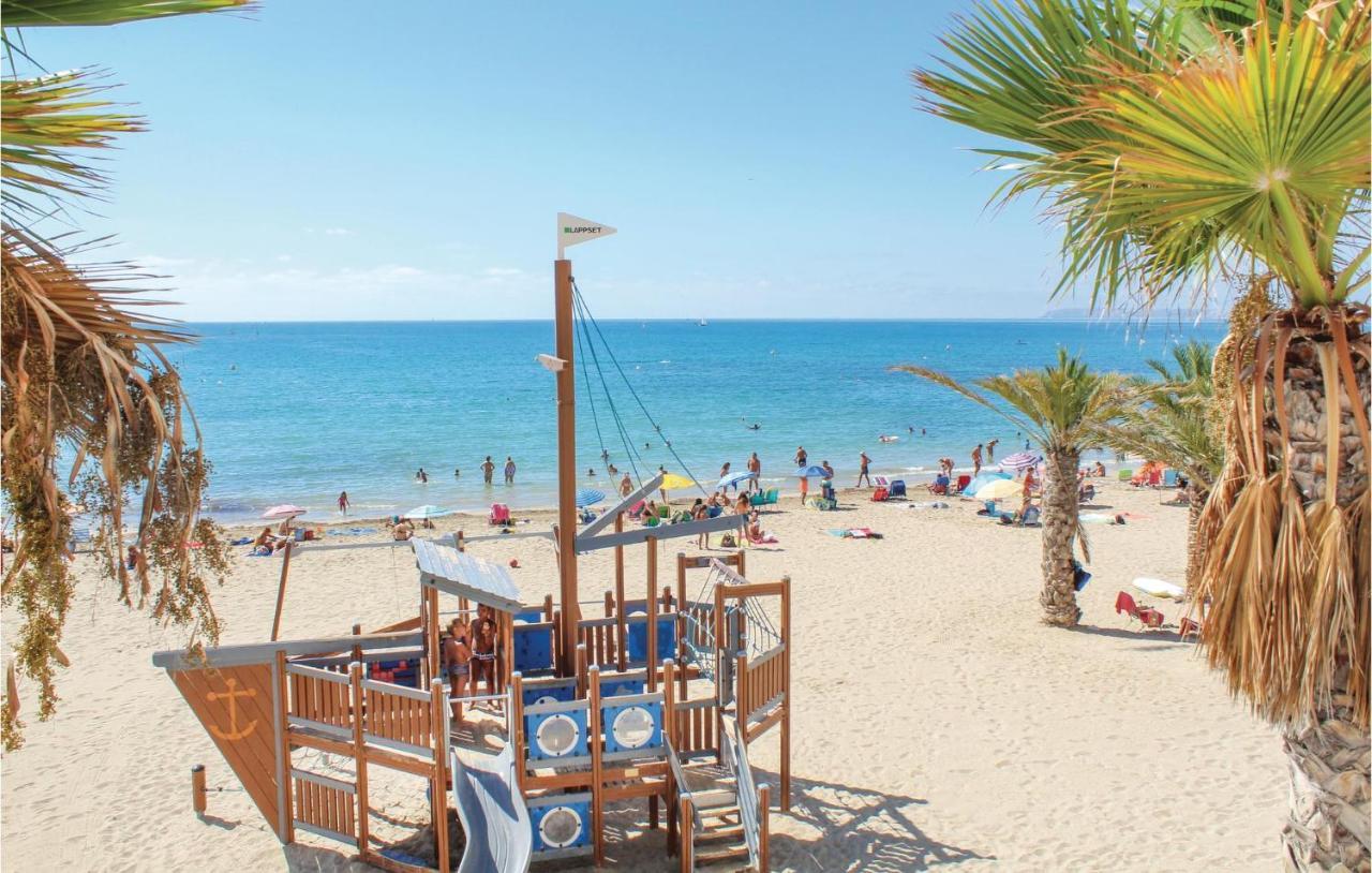 2 Bedroom Pet Friendly Apartment In Alicante Extérieur photo