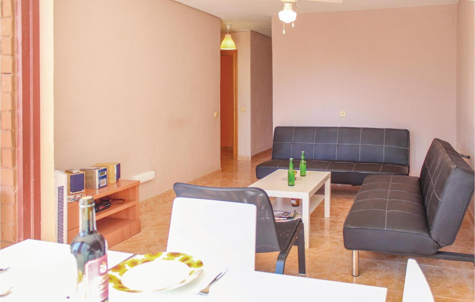 2 Bedroom Pet Friendly Apartment In Alicante Extérieur photo